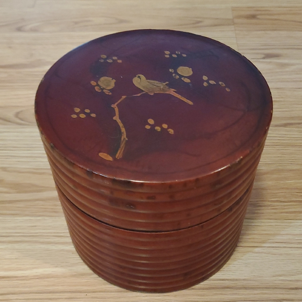 Vintage Japanese Tea Natsume  Lacquerware Round Box with Bird & Floral Design